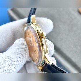 OMEGA Butterfly Omega с новым стеклом и циферблатом в форме крышк