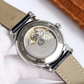 Часы Omega De Ville Элегантный тонкий корпус в сочетании с лакони