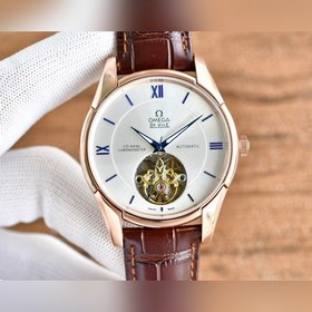 Мужские часы Omega с большим балансовым колесом и фазой Луны Маст