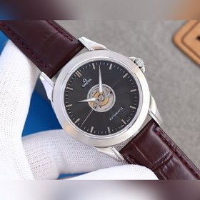 Новая модель Omega De Ville с ажурным циферблатом Изысканное соче