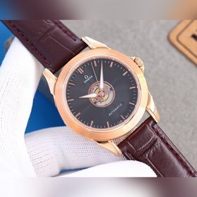 Новая модель Omega De Ville с ажурным циферблатом Изысканное соче