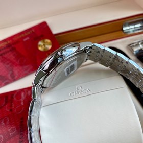 Серия Omega De Ville Gentlemans Business Watch Размер циферблата 
