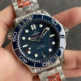 Часы Omega Seamaster 300M ( ) изготовлены из импортной стали 316L