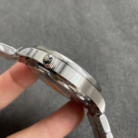 Часы Omega Seamaster 300M ( ) изготовлены из импортной стали 316L