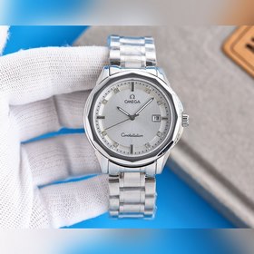 Серия PLANET OCEAN от Omega Простой и элегантный корпус из нержав