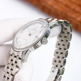 Часы Omega De Ville Элегантный тонкий корпус в сочетании с лакони