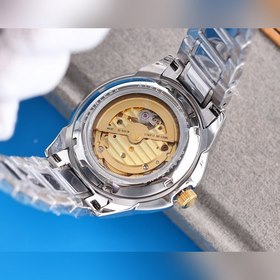 Новый дизайн Omega с тремя стрелками двойным календарем для мужчи