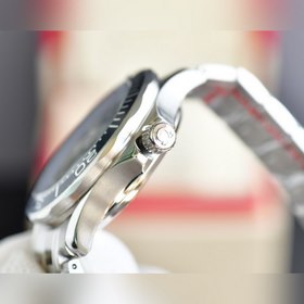 Ω OMEGA SEAMASTER (50-летняя серия) 300 м Коаксиальный · Совершен