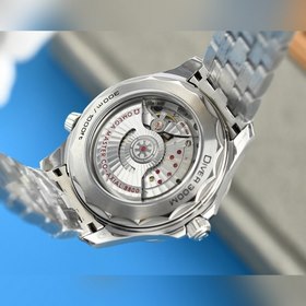 Новая модель Omega Seamaster Green Оснащен механизмом 8800 с дво
