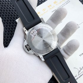 Panerai — эксклюзивные мужские часы с классическим дизайном с тре