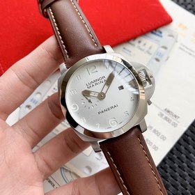 Panerai – высококачественные мужские часы с классическим дизайном