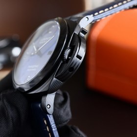 Panerai SUBMERSIBLE BMG-TECH — 47-миллиметровые часы из серии Sub