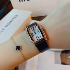 Женские часы Piaget Limelight Плавные линии дизайна не только выг