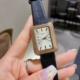PlAGET-Piaget Limelight Barrel-shaped Размеры： 26,8 x 36,6 мм. Ко