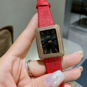 PlAGET-Piaget Limelight Barrel-shaped Размеры： 26,8 x 36,6 мм. Ко