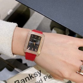 PlAGET-Piaget Limelight Barrel-shaped Размеры： 26,8 x 36,6 мм. Ко