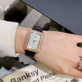 PlAGET-Piaget Limelight Barrel-shaped Размеры： 26,8 x 36,6 мм. Ко