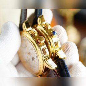 Часы для пар с вечным календарем от Piaget Детали： 1. Оснащен ори