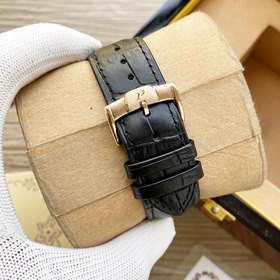 Элегантные мужские часы Piaget с лаконичным дизайном с двумя стре