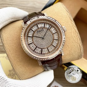 Часы Piaget GOA37128 Вдохновлены морским стилем и роскошным дизай