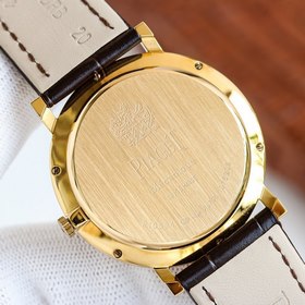 Новейшая модель суперчасов от Piaget 1 Ультратонкий корпус, диаме