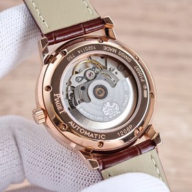 Часы Piaget Механизм： ETA-2824, высокая точность хода Размер： диа