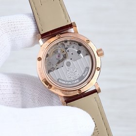 Женские часы Piaget с уникальным циферблатом в форме бабочки раку