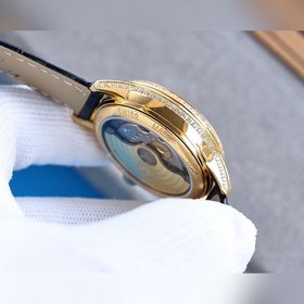 Patek Philippe Многофункциональные часы с вечным календарем Кома