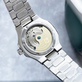 Patek Philippe Sportive Élégance, женские часы Nautilus PP7118 По