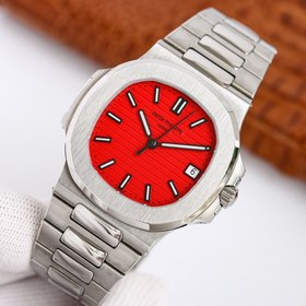 Patek Philippe Nautilus 5711 с классическим безелем и ремешком из