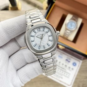 Patek Philippe - Серия Nautilus Женские часы Nautilus Сочетание м