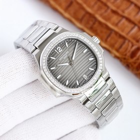 Patek Philippe Sportive et élégante Montre pour femme Nautilus PP