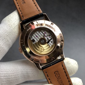 Новые часы Patek Philippe Корпус часов тщательно разработан в том