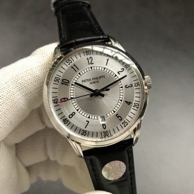 Новые часы Patek Philippe Корпус часов тщательно разработан в том