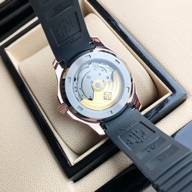 Часы Patek Philippe AQUANAUT серии 5167A После успешного выпуска 