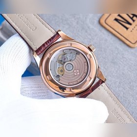 Команда часовщиков Patek Philippe впервые создала мужские часы с 