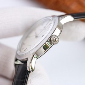 Patek Philippe Основатель компании Patek Philippe, Антони, предст