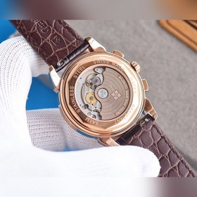Patek Philippe представляет серию часов сложными функциями. Patek