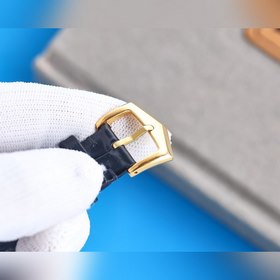Patek Philippe, серия «Блестящее небо»  Новейший материал стекл