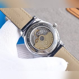 Patek Philippe, серия «Блестящее небо»  Новейший материал стекл