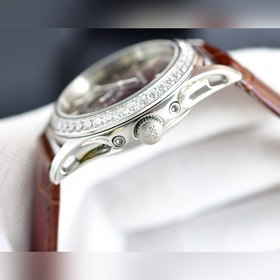 Patek Philippe представляет часы сложными функциями 5205G. Размер