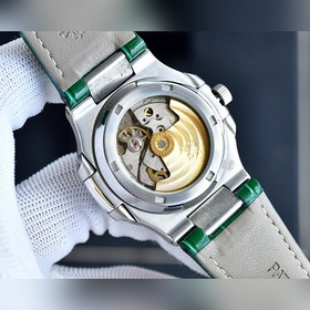 PATEK PHILIPPE Пэтэк Филипп Цветная серия с квадратными бриллиант