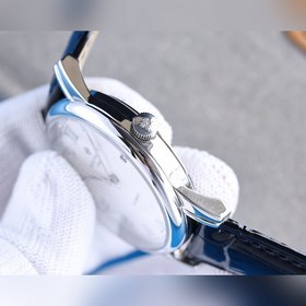 Patek Philippe PATEK PHILIPPE Классическая лаконичность Необходим