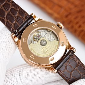 Оverseas Edition с гравировкой от Patek Philippe представляет вам