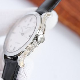 Оverseas Edition с гравировкой от Patek Philippe представляет вам