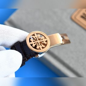 Часы Patek Philippe сложными функциями Элегантные изысканные часы