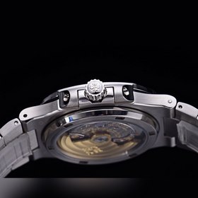 Часы Patek Philippe Nautilus Диаметр 41 мм, толщина 10 мм В этой