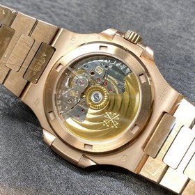 Часы Patek Philippe Nautilus впечатляет новым дизайном, полностью