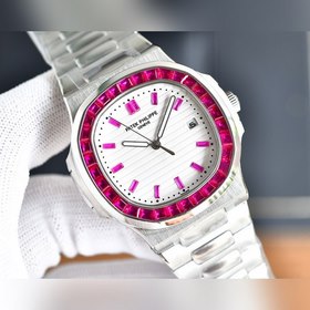 PATEK PHILIPPE Пэтэк Филипп Серия цветных квадратных бриллиантов 