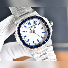 PATEK PHILIPPE Пэтэк Филипп Серия цветных квадратных бриллиантов 